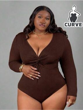 SHEIN Curve Long Sleeve Twist-Front Bodysuit